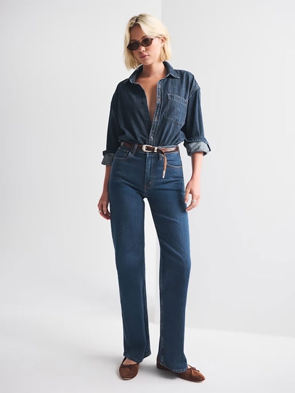 Abercrombie High Rise 90s Relaxed Jean - 23 short